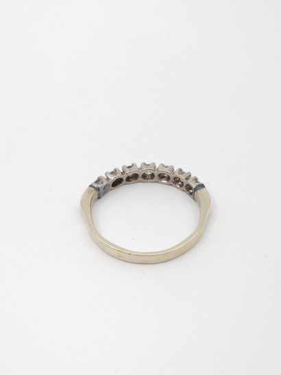 HALF-ALLIANCE in white gold 750° decorated...