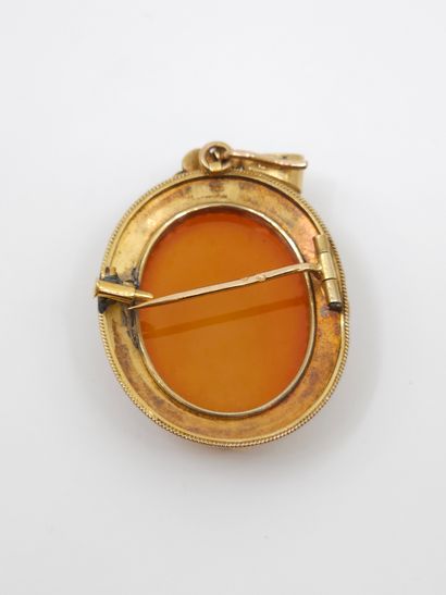 French work XIXth century
Yellow gold pendant...