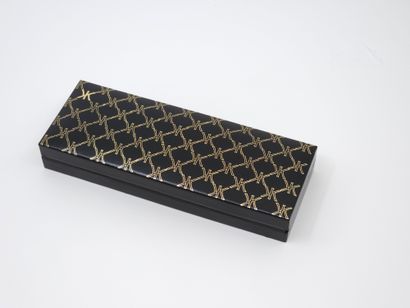 KORLOFF Paris
Stylo en à bille en métal doré...