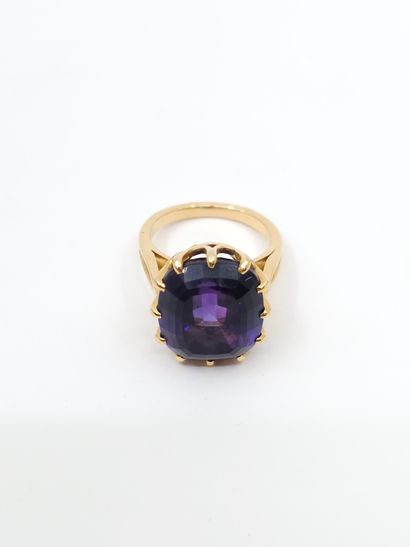 FRENCH WORK
Cocktail ring in yellow gold...