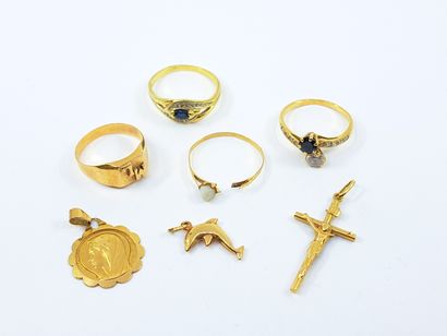 LOT OF GOLD in yellow gold 750° including...