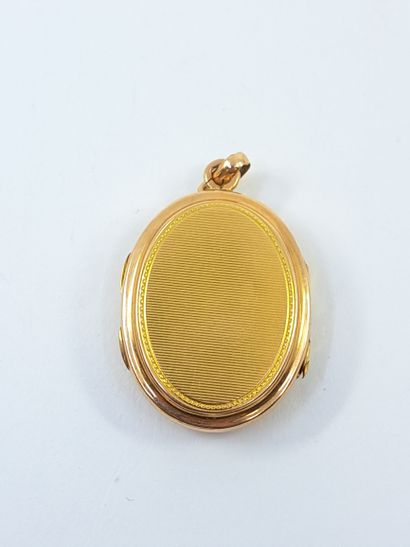 Napoleon III photo holder in yellow gold...
