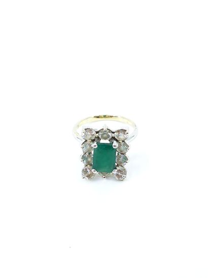 RING in white gold 750° set with a rectangular...