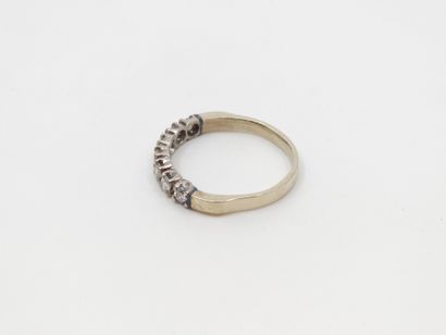 HALF-ALLIANCE in white gold 750° decorated...