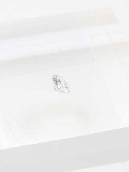 DIAMOND on 0,99 ct paper in E/VS1 color
No...
