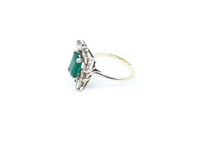 RING in white gold 750° set with a rectangular...