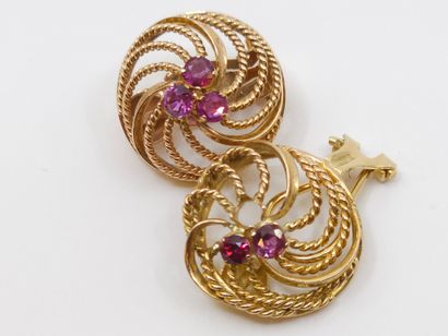 PAIR of earrings in yellow gold 750° decorated...