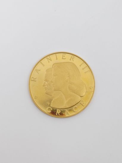 MEDAL in gold 920°/°°° with the effigy of...