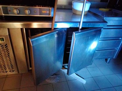 2 tours réfrigérée deux portes