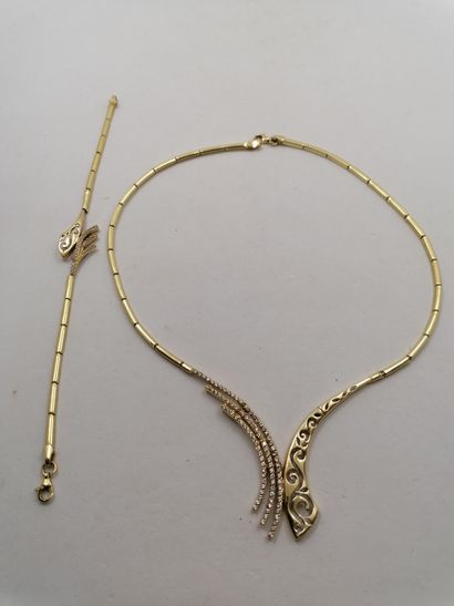 1 Necklace Gold 18kt and stones 16,58 g articulated...