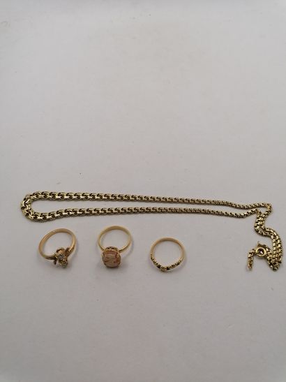 3 Rings Gold 18kt, cameo and stones 9,42...