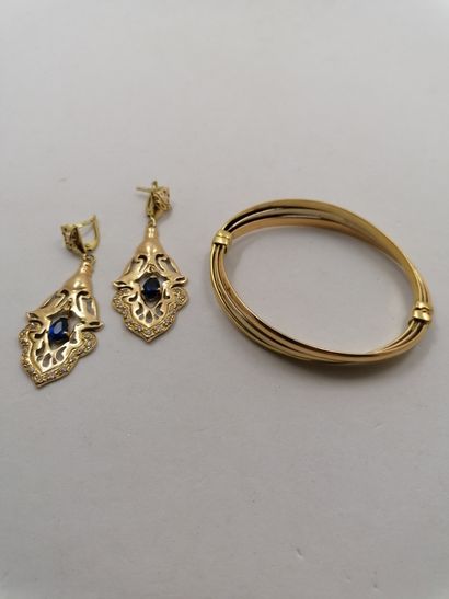 1 Bracelet Gold 18kt 10,30g 1 Pair of earrings...