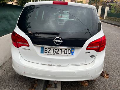Véhicule de marque OPEL modèle MERIVA, de...