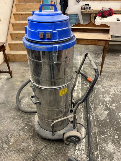 Aspirateur de chantier