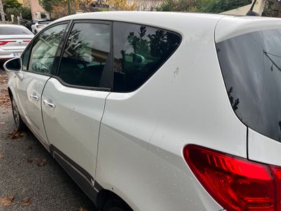 Véhicule de marque OPEL modèle MERIVA, de...
