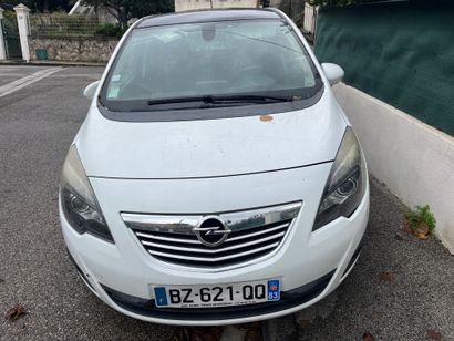 Véhicule de marque OPEL modèle MERIVA, de...