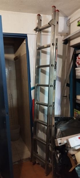 Échelle double en aluminium