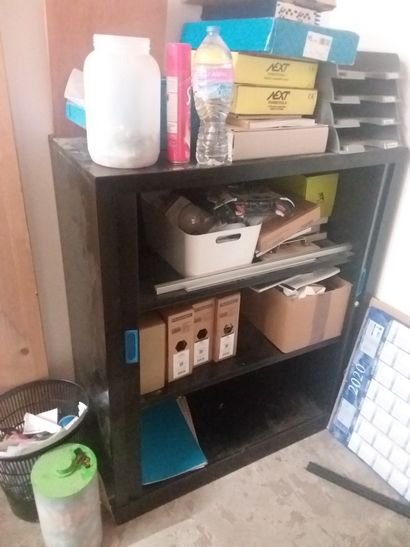 armoire basse à rideau