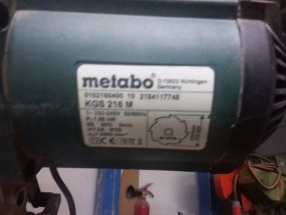 scie à onglet METABO KGS 216 M
