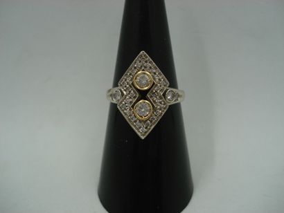 1 Bague Or gris 18kt et diamants 3,65g 