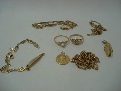 2 Rings Gold 18kt pearl and stone 3g 2 Bracelets...
