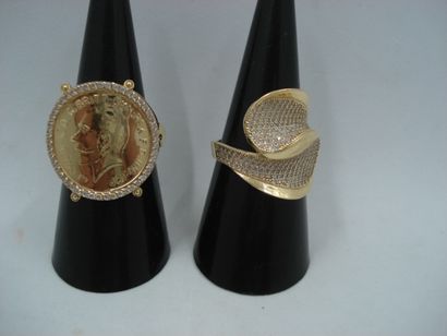2 Rings 18kt gold and stones 9,36g 