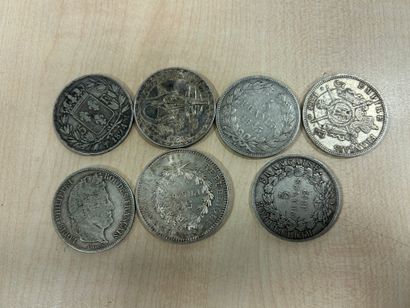 LOT DE PIECES ARGENT comprenant :
Cinquante...