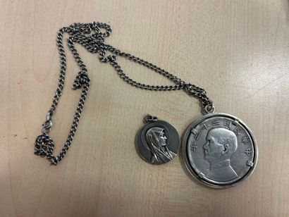 lot de bijoux en argent 850 ° comprenant...