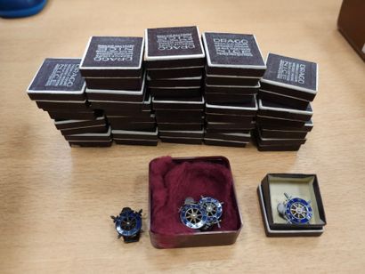 Lot de médailles miniatures 
Marquées ARACT...