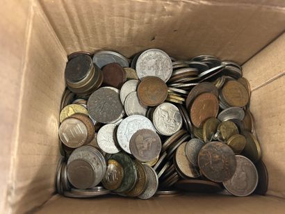 Lot de monnaies tous états, avec 3 médailles...