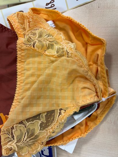 Lot de quatre culottes Taille 40
PRIMA DONNA
MARIE...