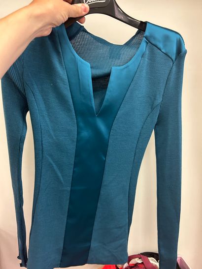 Lot 3 T-shirt manches longues en soie naturelle...