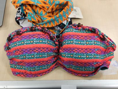 LINGA DORE BEACH
1 brassierre taille 42
2...