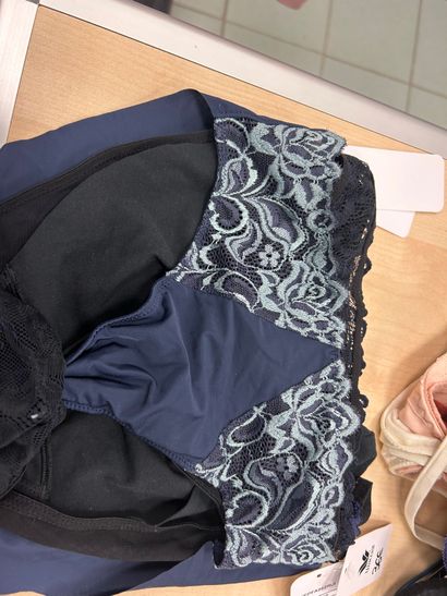 Lot de quatre culottes Taille S
Lot de quatre...
