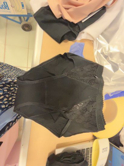 Lot de cinq culottes Taille S
4 SLOGGI
J...