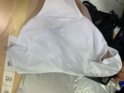 Lot de trois culottes Taille XL
WACOAL
W...