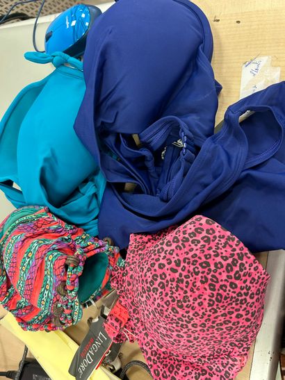 LINGA DORE BEACH
4 hauts de maillot taille...