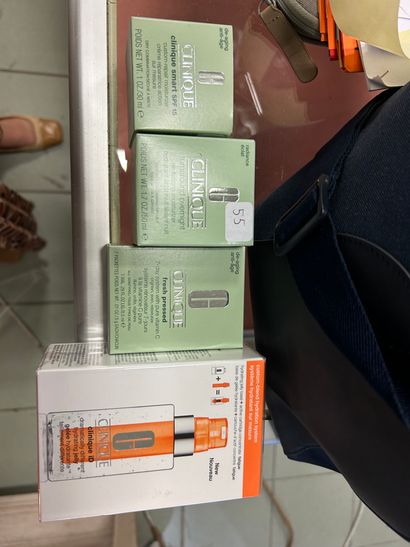CLINIQUE 
1) crème réparatrice action sur...