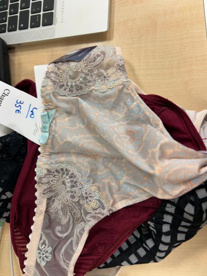 Lot de quatre culottes Taille M
PRIMA DONNA
PRIMA...