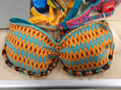 LINGA DORE BEACH
3 hauts de maillot 95 C