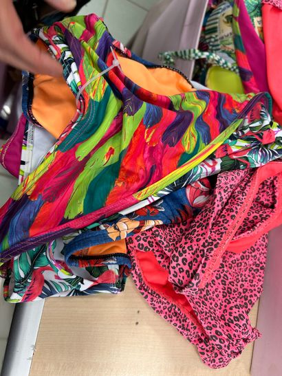 LINGA DORE BEACH - quatre bas de maillots...