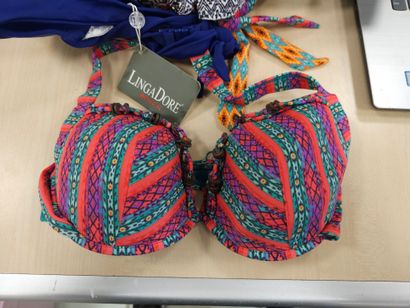 LINGA DORE BEACH
4 hauts de maillot taille...
