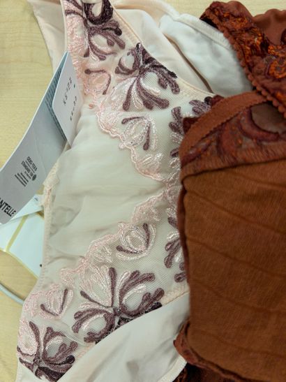 Lot de quatre culottes Taille 42
CHANTELLE
PRIMA...