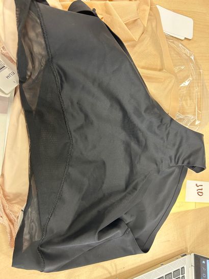 Lot de trois culottes taille XL
TRIUMPH
...
