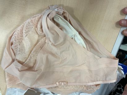Lot de trois culottes Taille 34
CHANTELL...