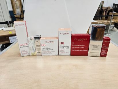 CLARINS Fond de teint poudre libre avec pinceau...