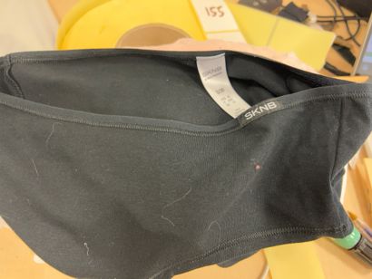 Lot de cinq culottes Taille 38
3 SKNB
SK...