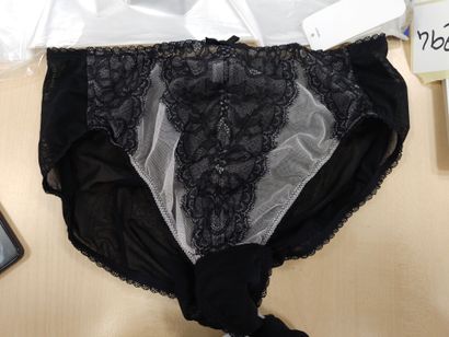 Lot de quatre culottes taille
L
WACOAL
