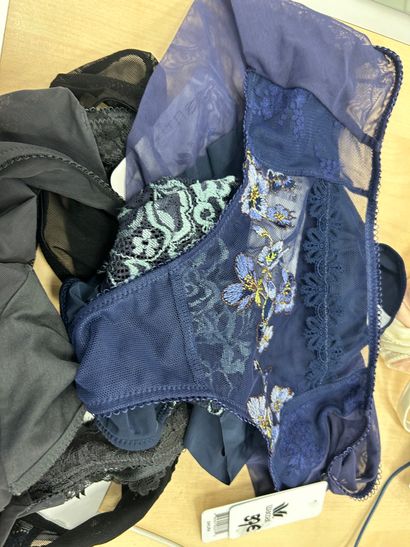Lot de quatre culottes Taille S
Lot de quatre...