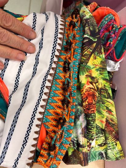 LINGA DORE BEACH - quatre bas de maillots...